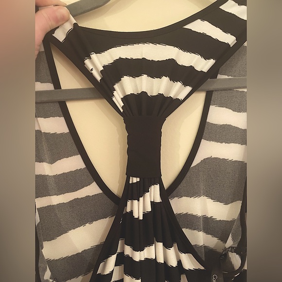 Calvin Klein sleeveless maxi dress. - Picture 6 of 10